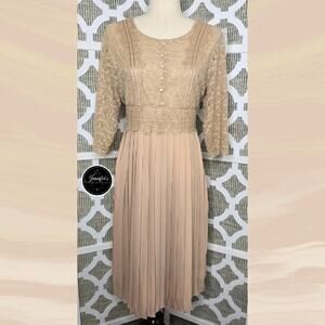 Polagram NWT Beige/Tan Lace and Pleated 3/4 Sleeve Midi Dress Size Large